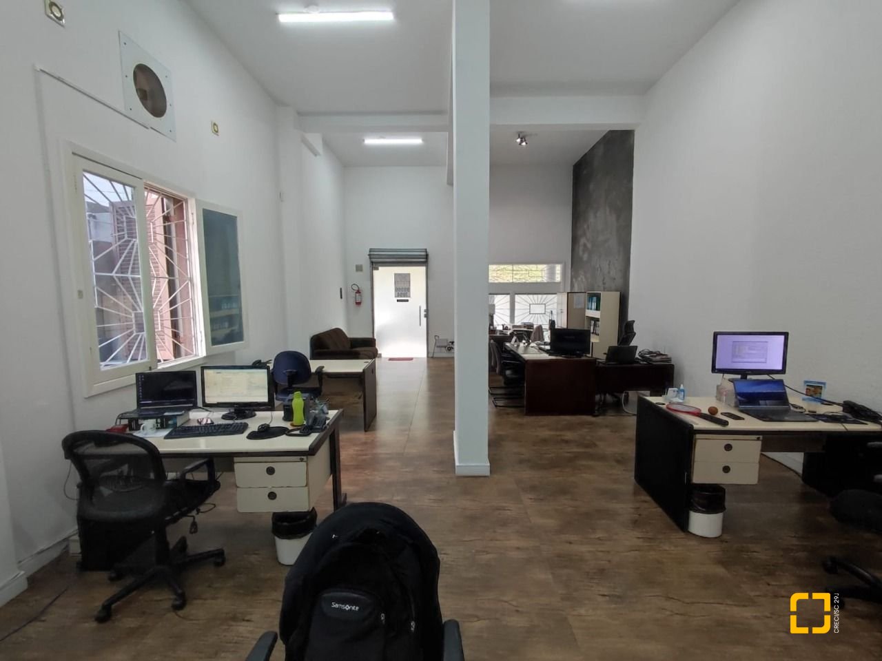 Sala com 77m², no bairro Centro em Florianópolis