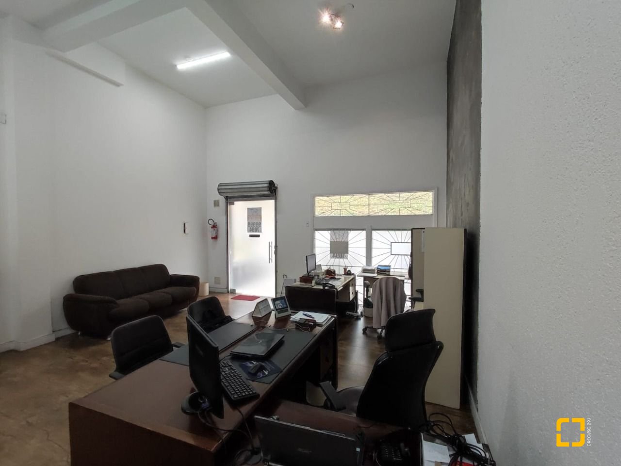 Sala com 77m², no bairro Centro em Florianópolis