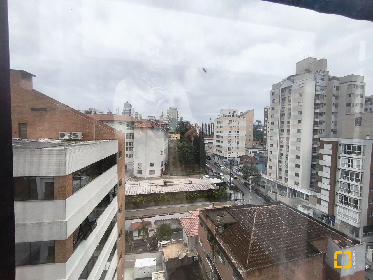 Apartamento com 113m², 4 quartos (sendo 1 suíte), 2 garagens, no bairro Centro em Florianópolis