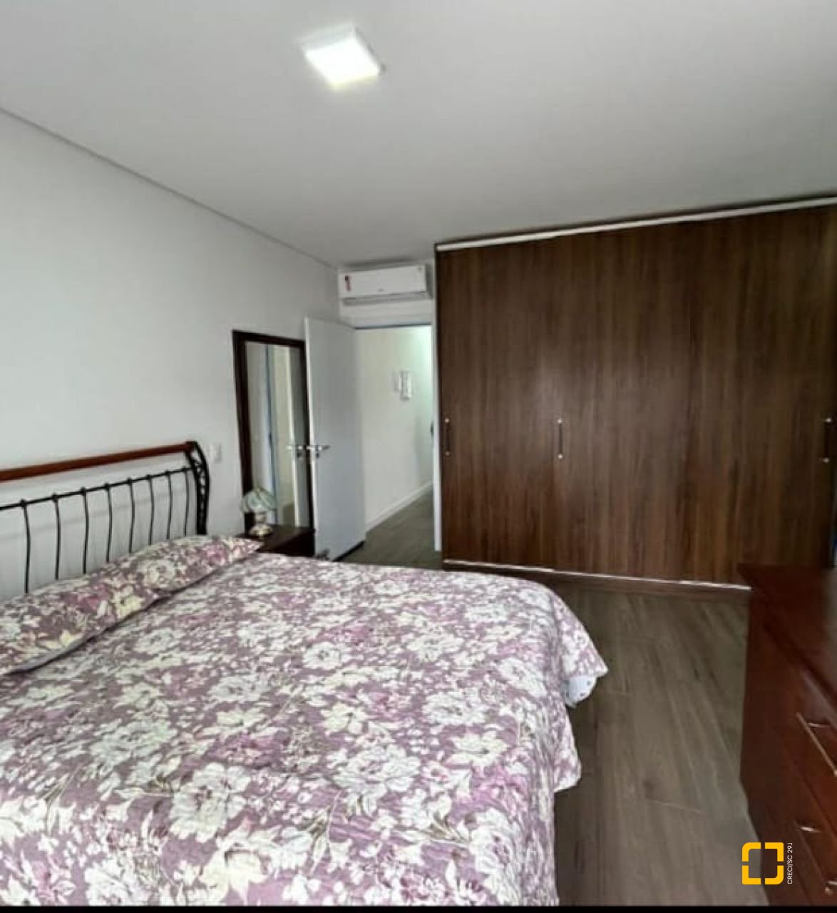 Casa com 141m², 6 quartos (sendo 3 suítes), 2 garagens, no bairro Ingleses em Florianópolis