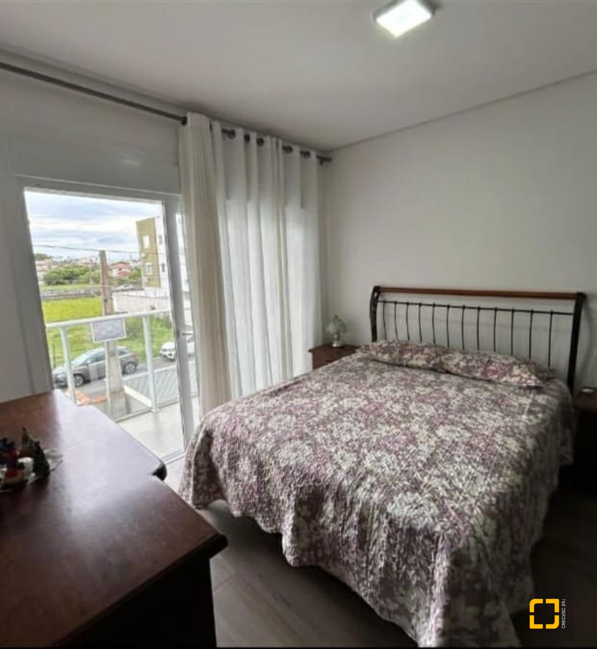 Casa com 141m², 6 quartos (sendo 3 suítes), 2 garagens, no bairro Ingleses em Florianópolis