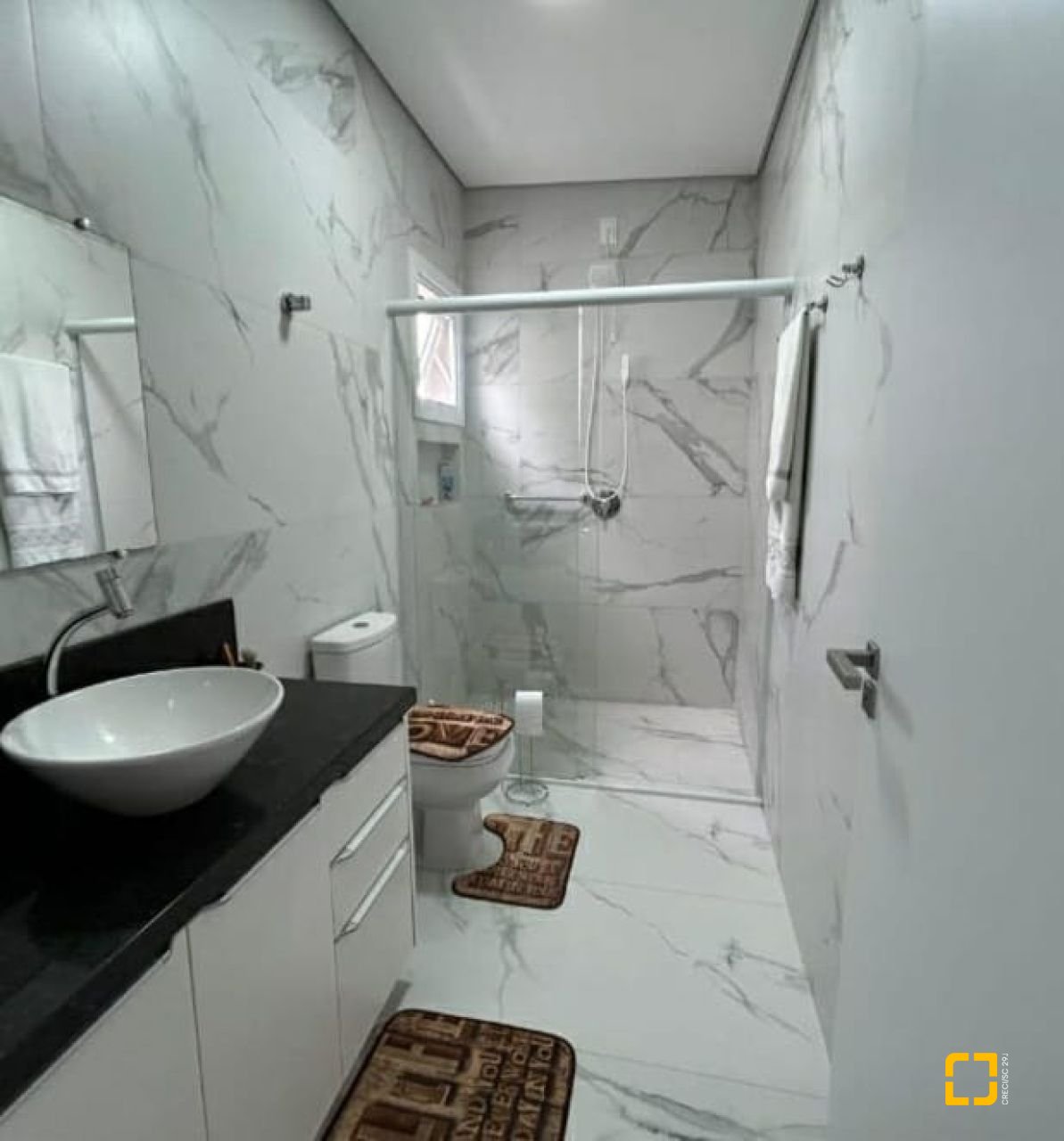 Casa com 141m², 6 quartos (sendo 3 suítes), 2 garagens, no bairro Ingleses em Florianópolis