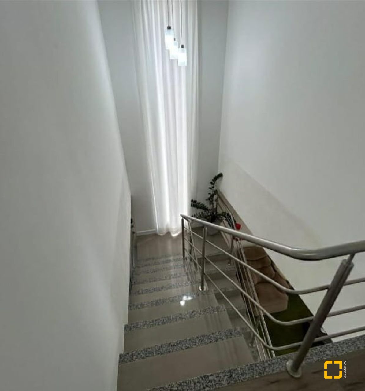 Casa com 141m², 6 quartos (sendo 3 suítes), 2 garagens, no bairro Ingleses em Florianópolis