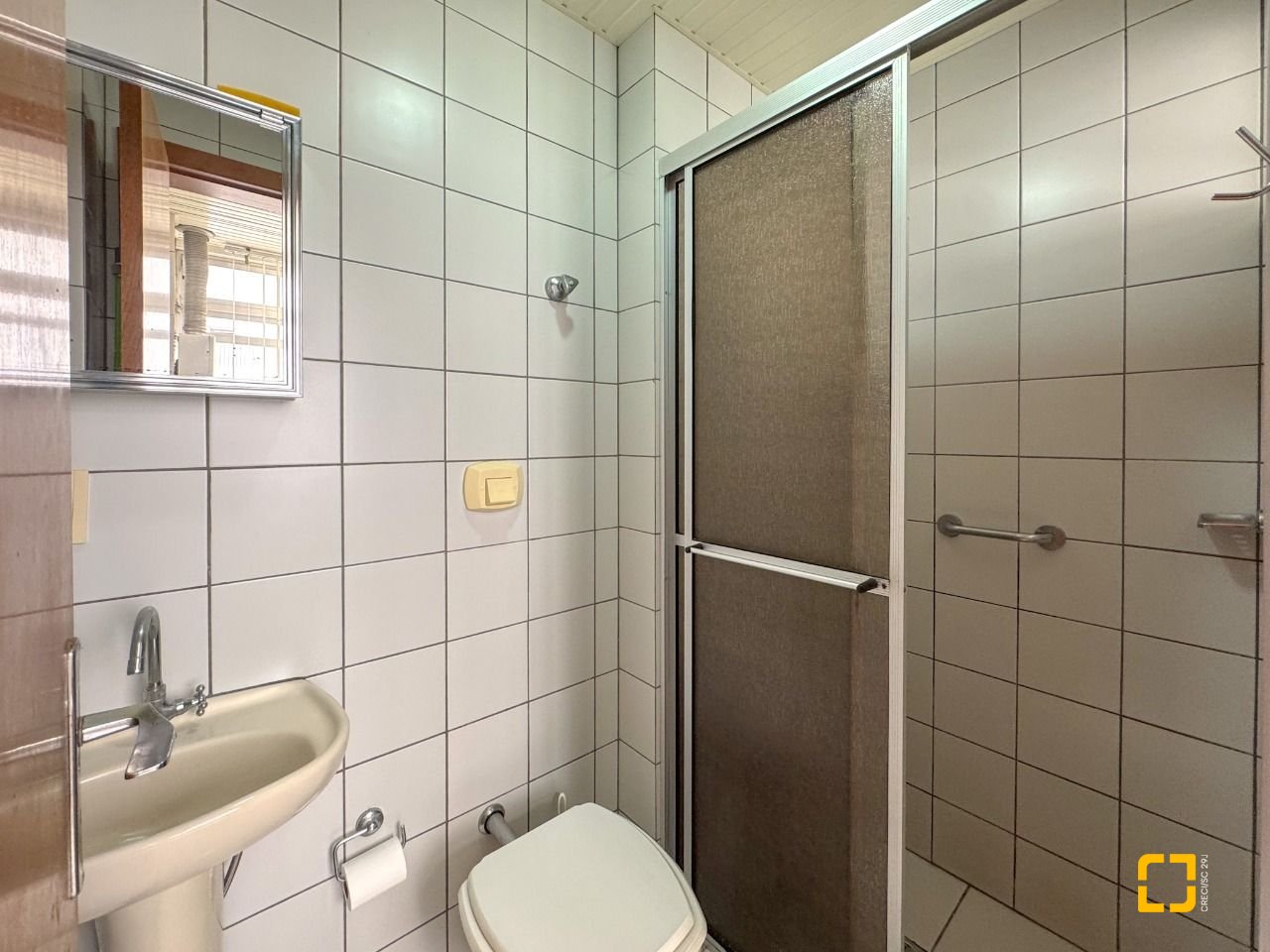 Apartamento com 113m², 4 quartos (sendo 1 suíte), 2 garagens, no bairro Centro em Florianópolis