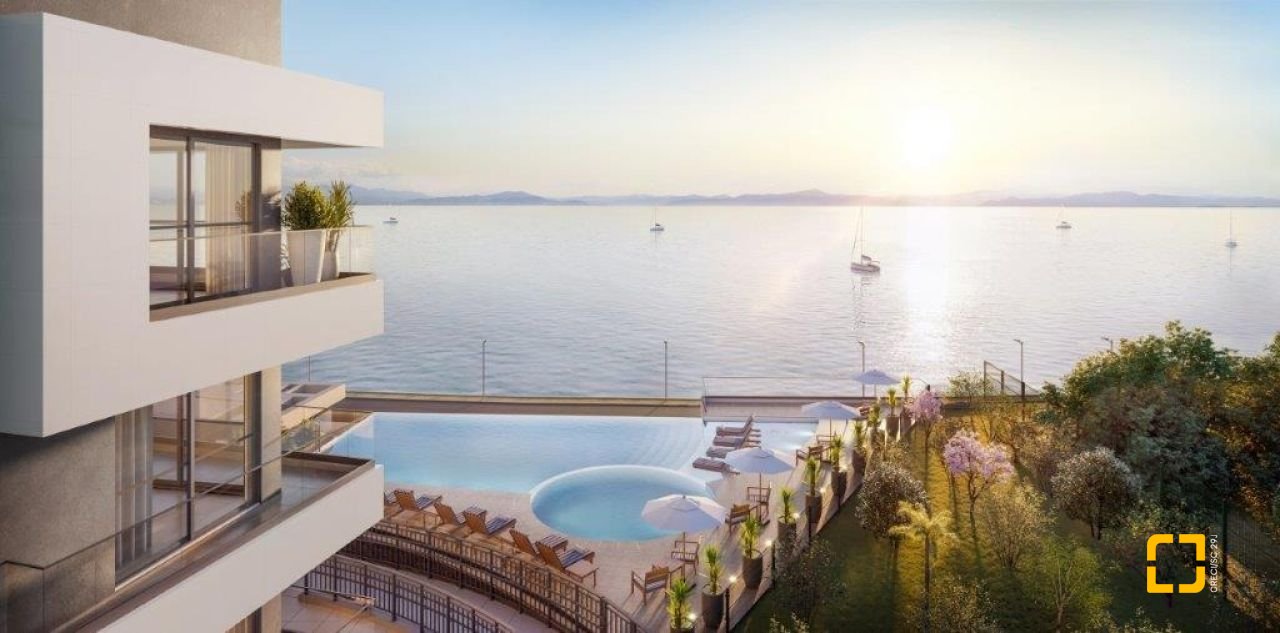 Cobertura com 167m², 6 quartos (sendo 3 suítes), 3 garagens, no bairro Cacupé em Florianópolis