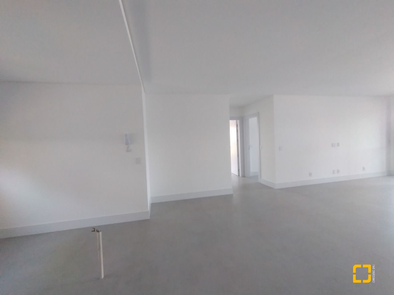 Apartamento com 162m², 6 quartos (sendo 3 suítes), 4 garagens, no bairro João Paulo em Florianópolis