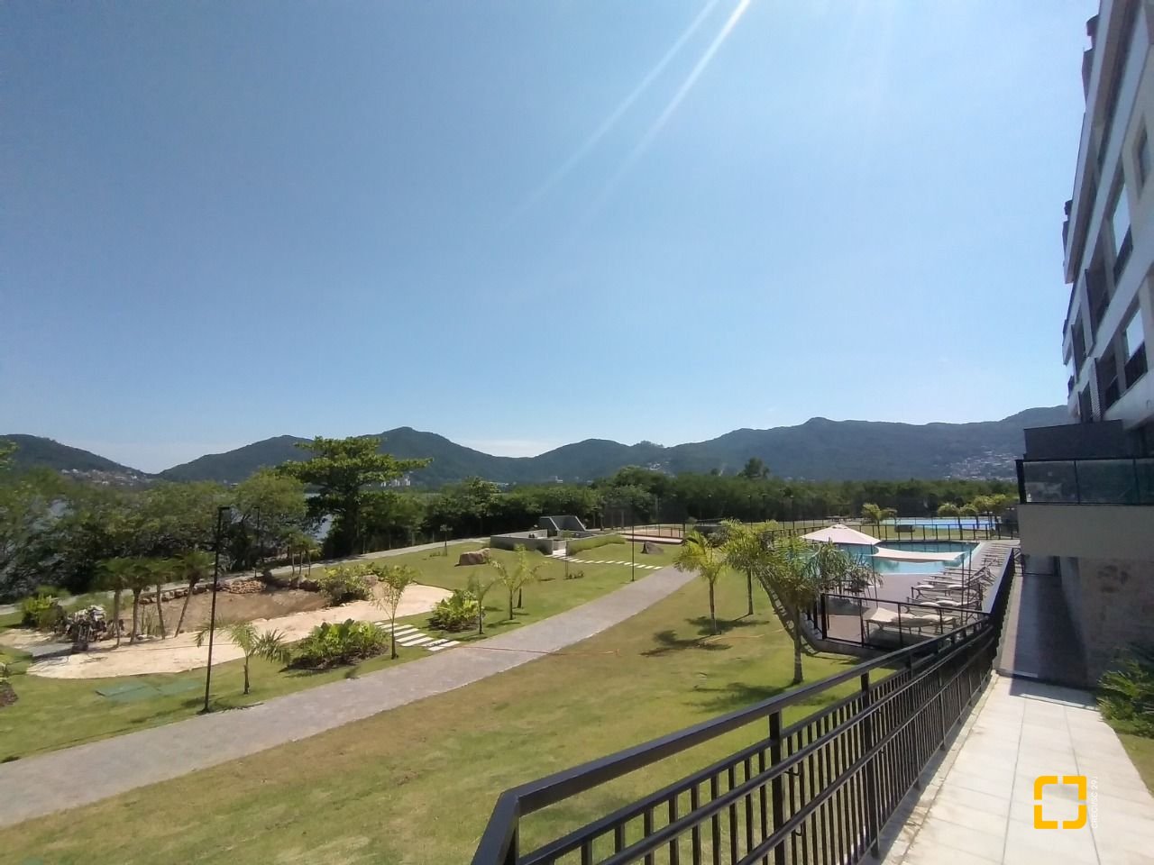 Apartamento com 162m², 6 quartos (sendo 3 suítes), 4 garagens, no bairro João Paulo em Florianópolis