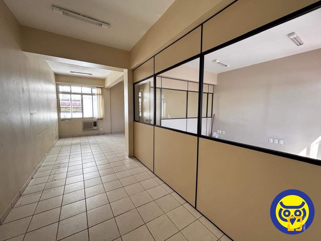 Sala com 51m², no bairro Centro em Florianópolis