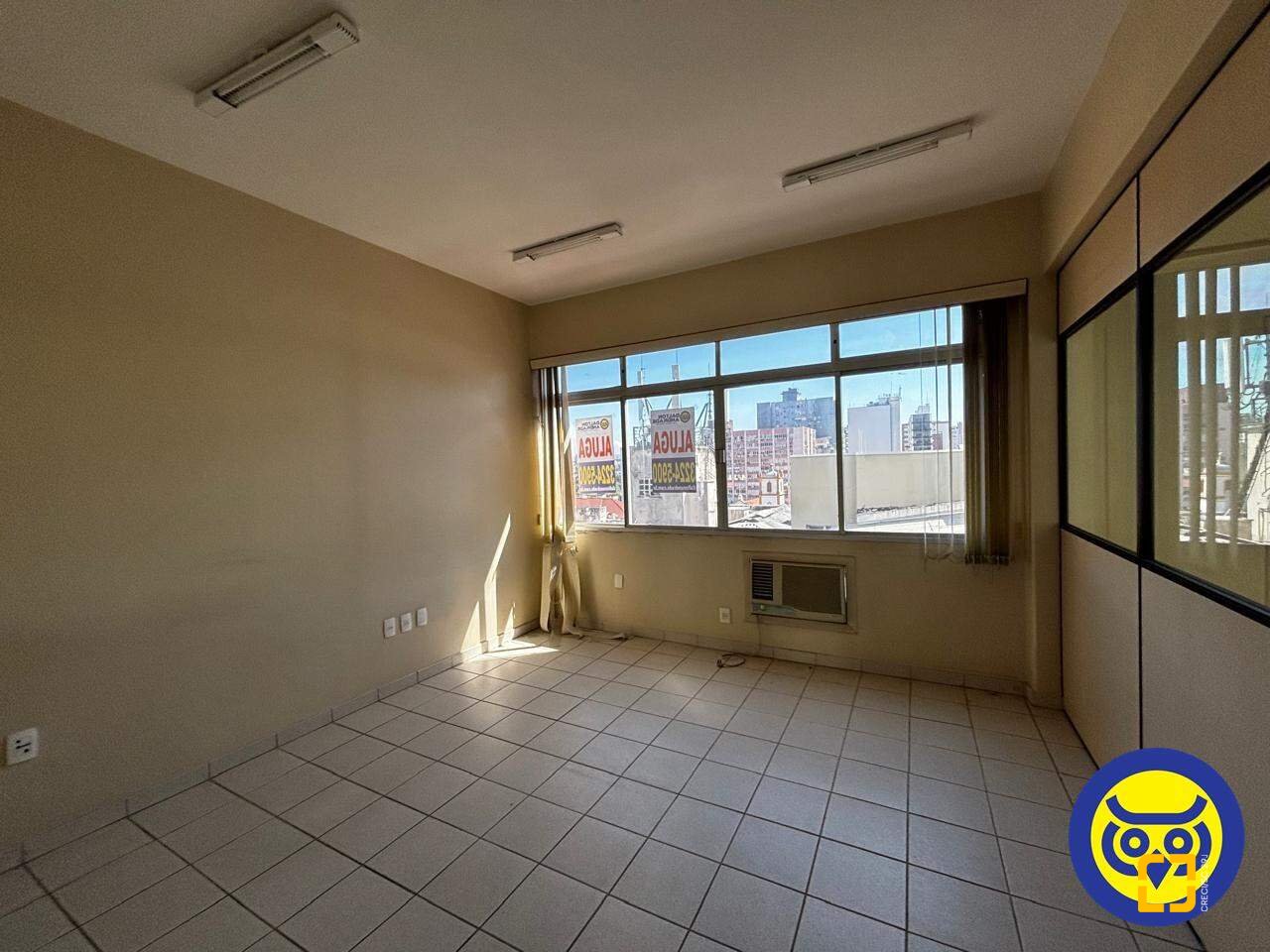 Sala com 51m², no bairro Centro em Florianópolis