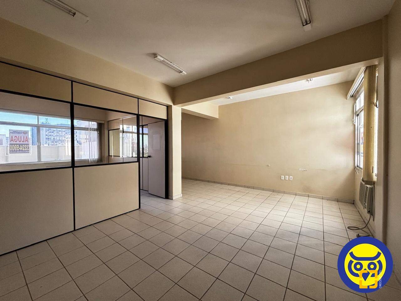 Sala com 51m², no bairro Centro em Florianópolis