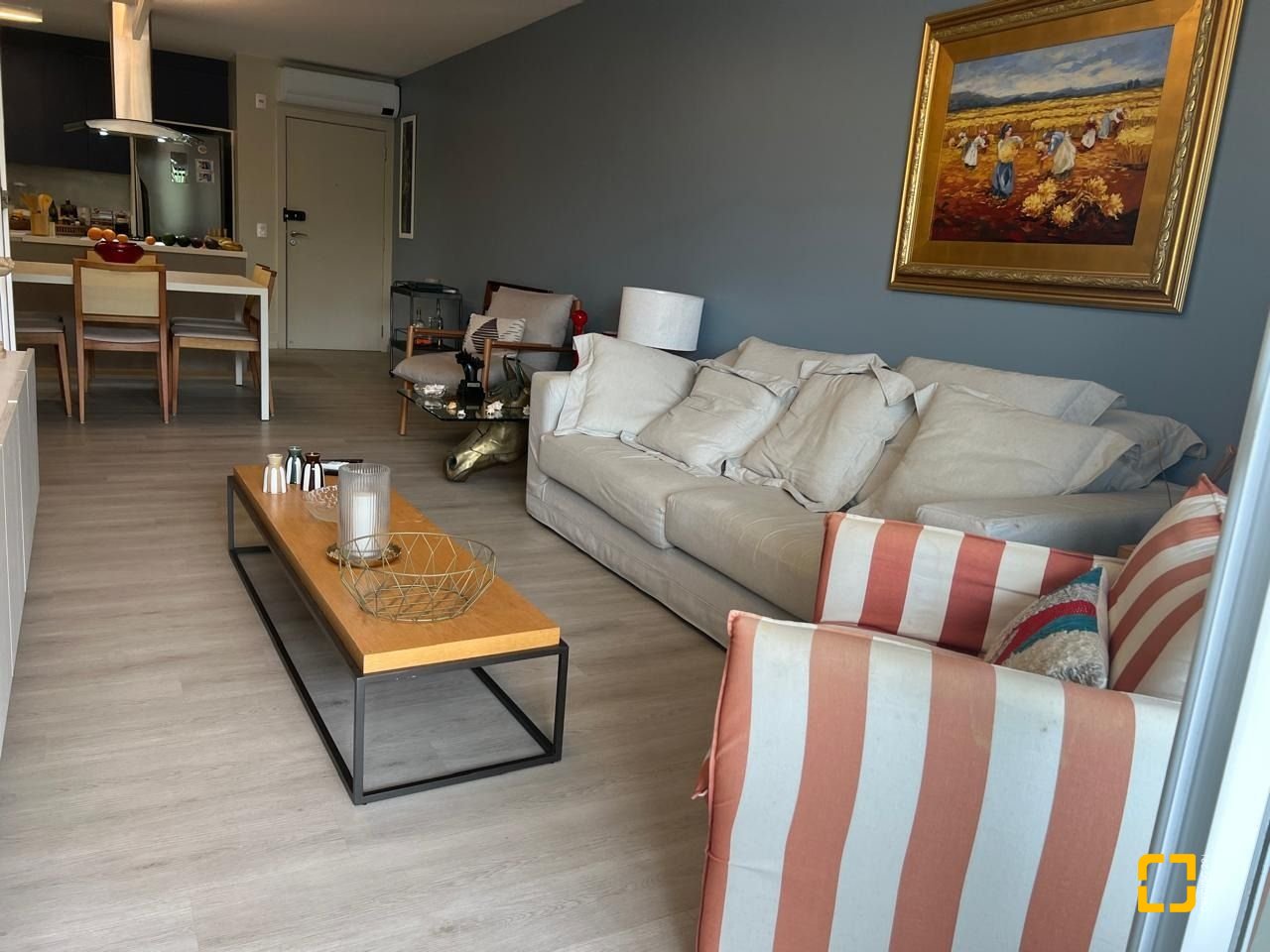 Apartamento com 128m², 6 quartos (sendo 3 suítes), 2 garagens, no bairro Cachoeira do Bom Jesus em Florianópolis