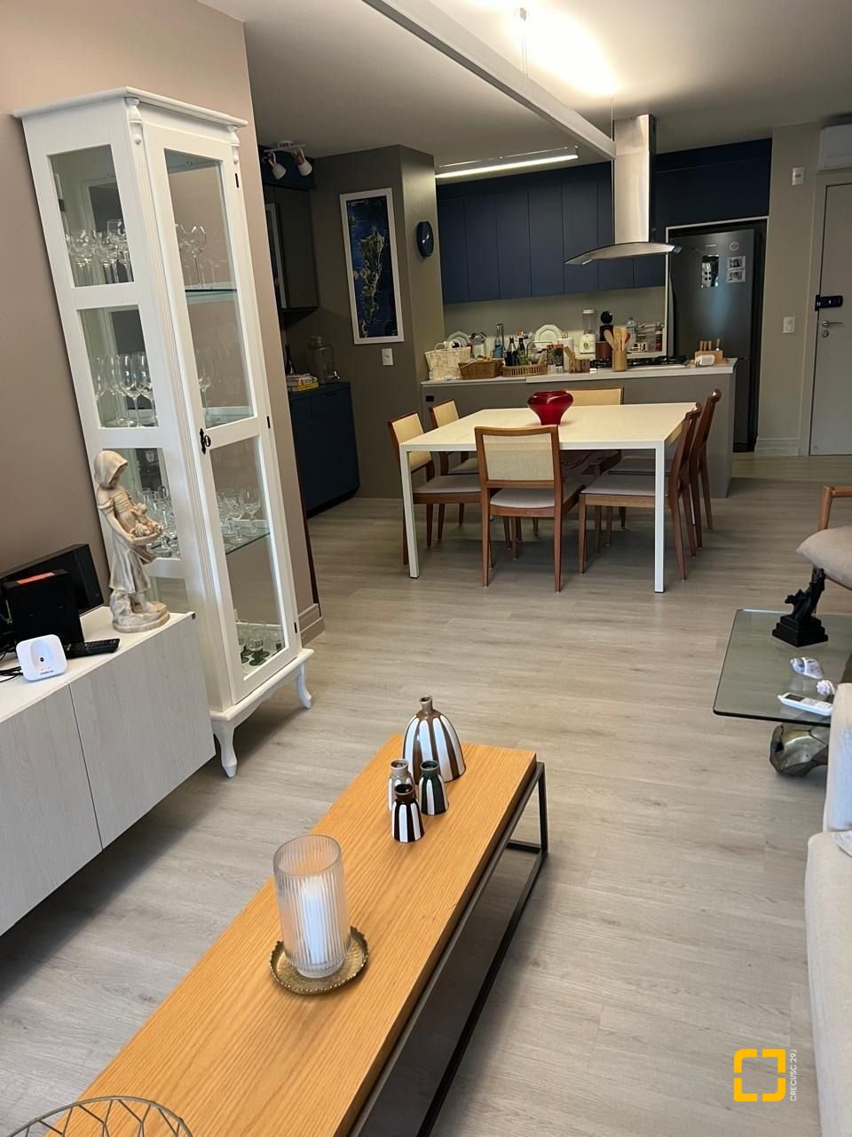 Apartamento com 128m², 6 quartos (sendo 3 suítes), 2 garagens, no bairro Cachoeira do Bom Jesus em Florianópolis