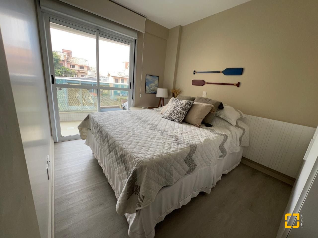Apartamento com 128m², 6 quartos (sendo 3 suítes), 2 garagens, no bairro Cachoeira do Bom Jesus em Florianópolis