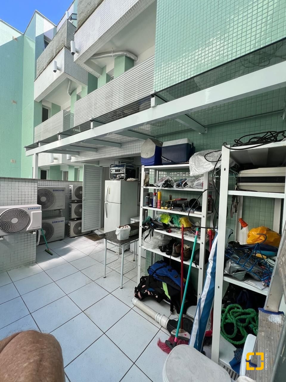 Apartamento com 128m², 6 quartos (sendo 3 suítes), 2 garagens, no bairro Cachoeira do Bom Jesus em Florianópolis