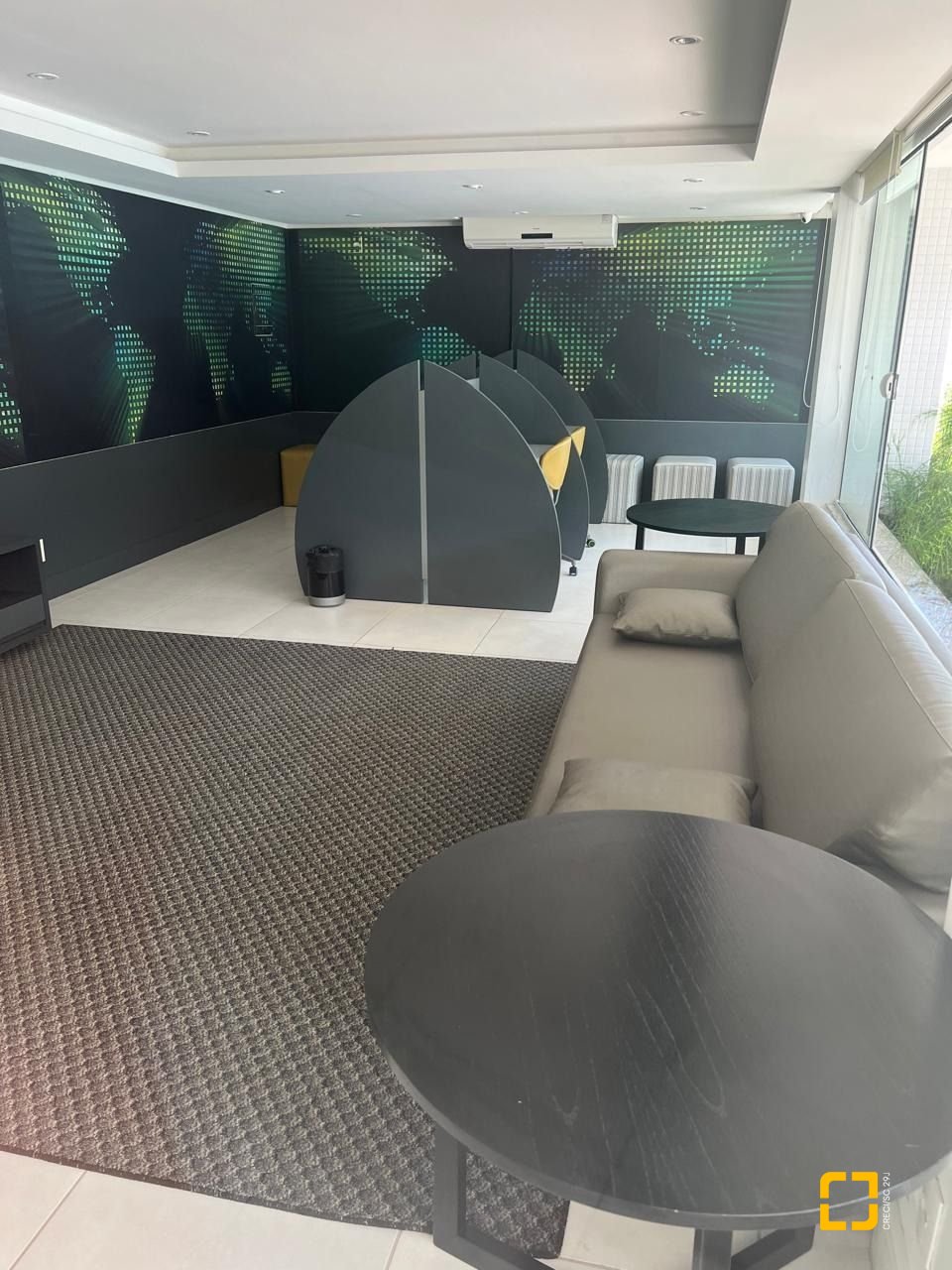 Apartamento com 128m², 6 quartos (sendo 3 suítes), 2 garagens, no bairro Cachoeira do Bom Jesus em Florianópolis