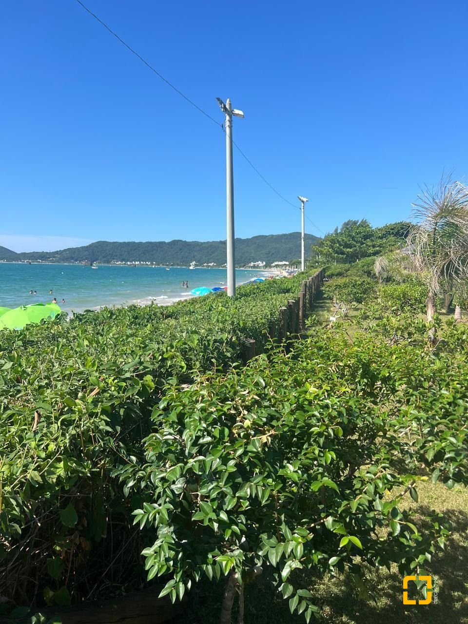 Apartamento com 128m², 6 quartos (sendo 3 suítes), 2 garagens, no bairro Cachoeira do Bom Jesus em Florianópolis