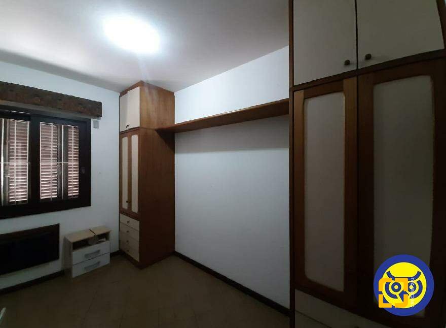 Casa com 227m², 5 quartos (sendo 1 suíte), 2 garagens, no bairro Lagoa da Conceição em Florianópolis
