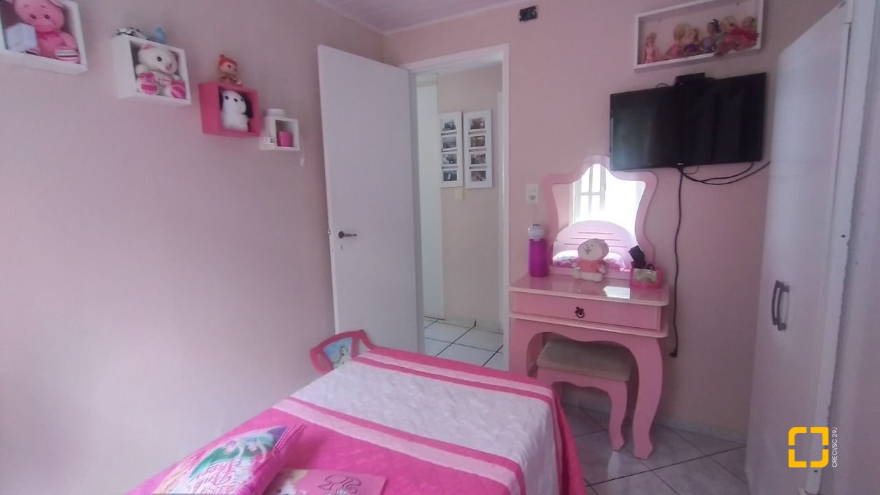 Casa com 161m², 4 quartos, 2 garagens, no bairro Monte Verde em Florianópolis
