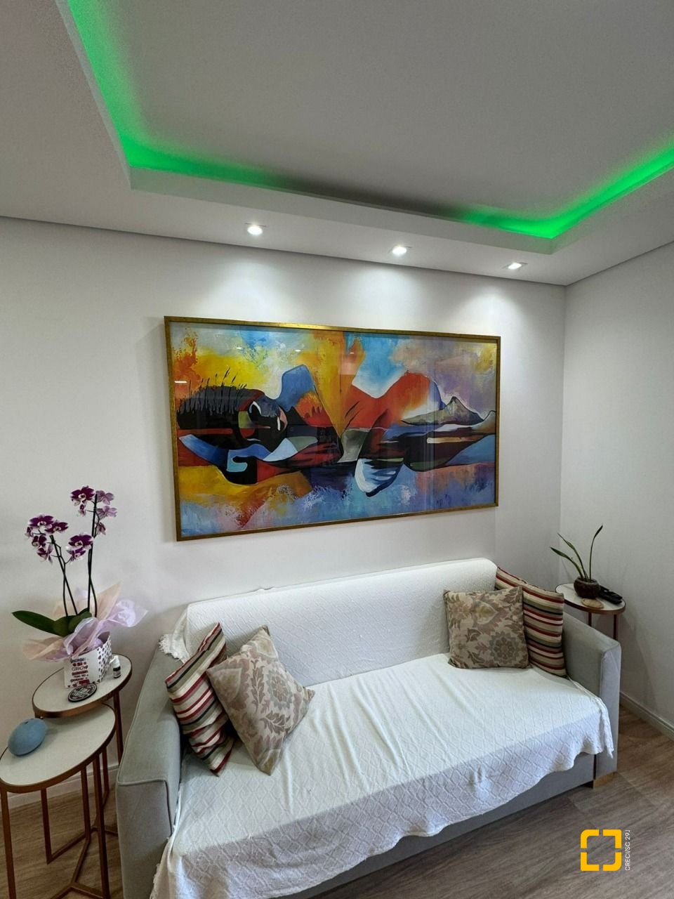 Apartamento com 67m², 2 quartos, 1 garagem, no bairro Barreiros em São José