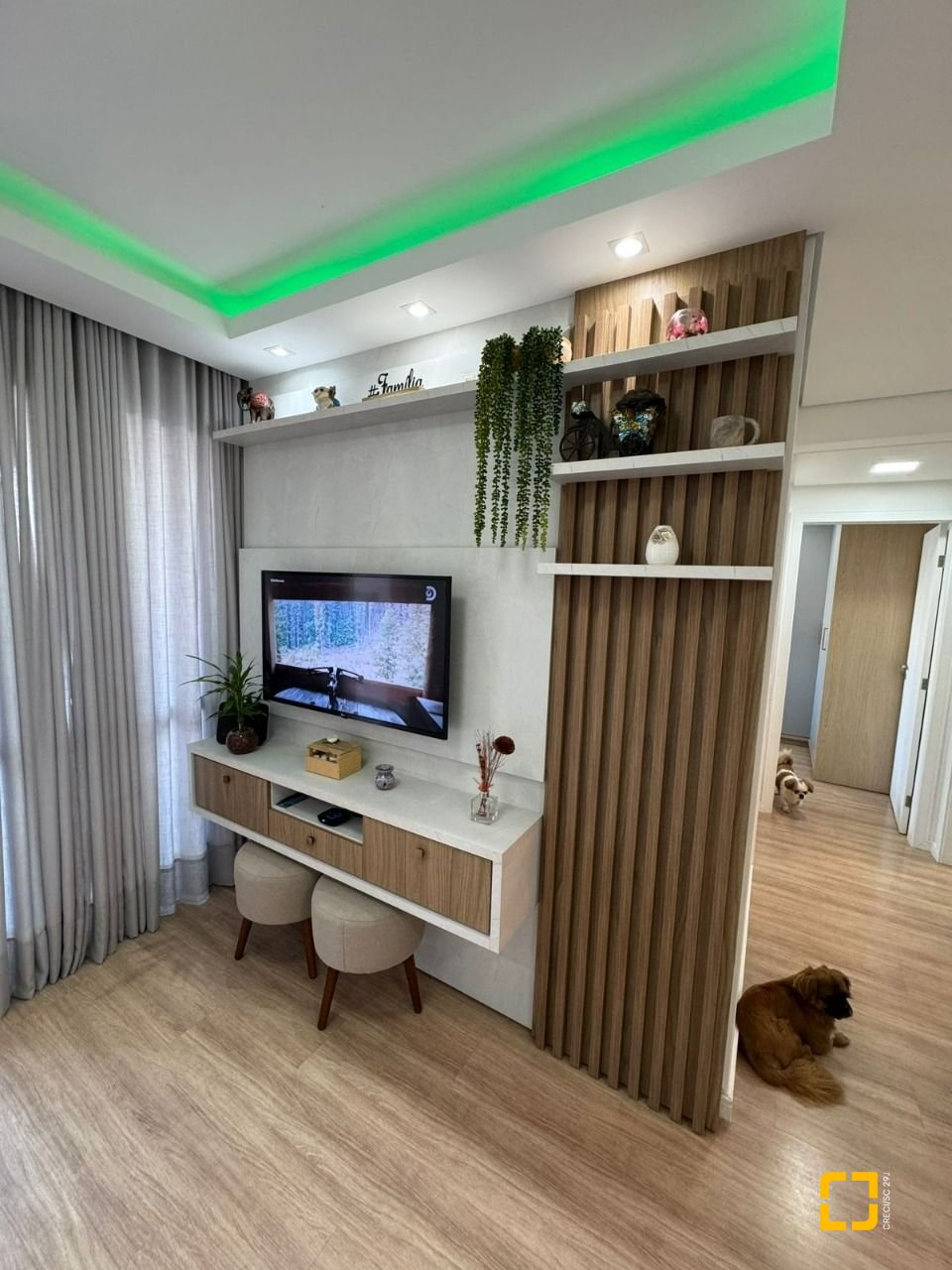 Apartamento com 67m², 2 quartos, 1 garagem, no bairro Barreiros em São José