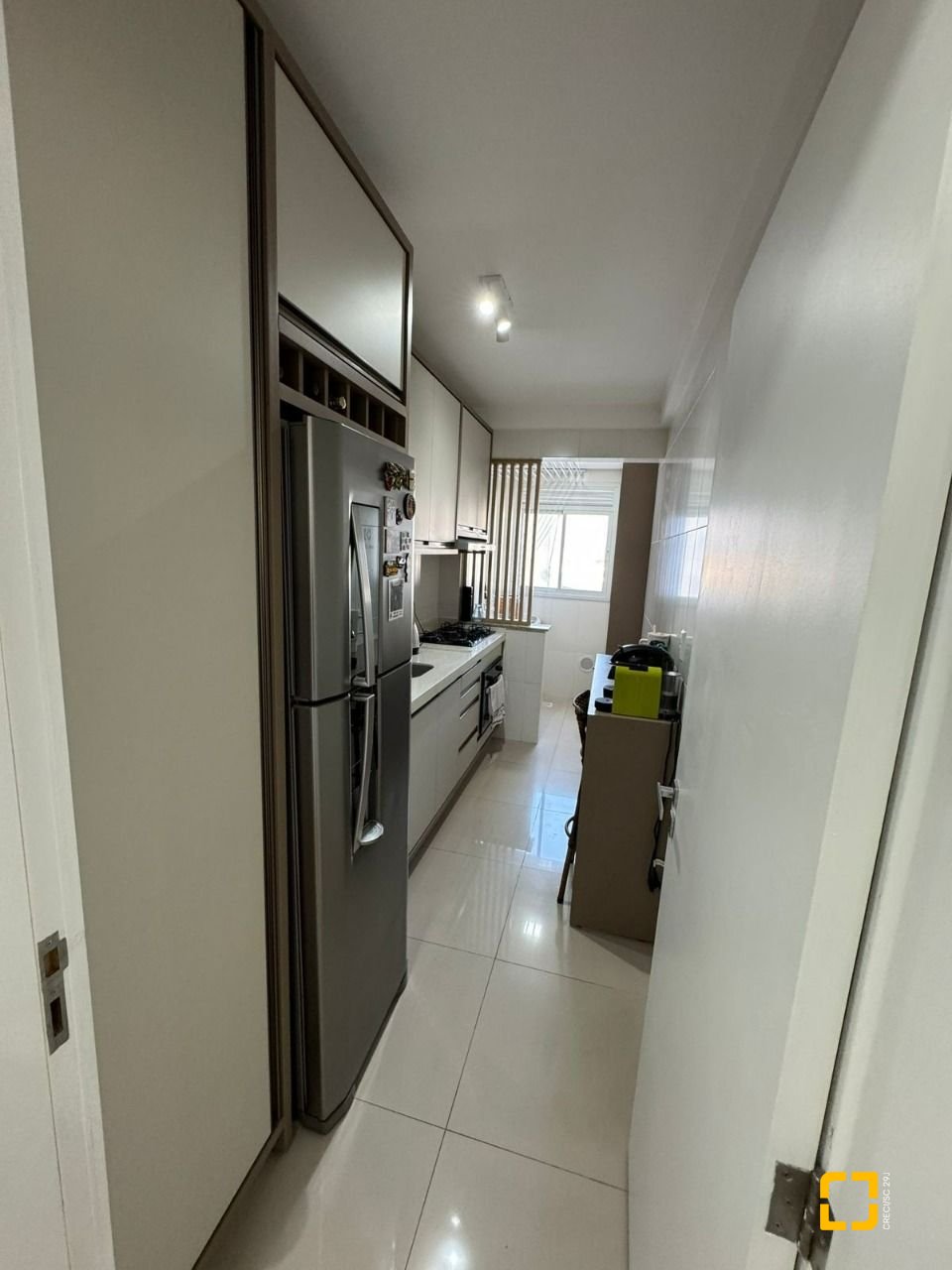 Apartamento com 67m², 2 quartos, 1 garagem, no bairro Barreiros em São José