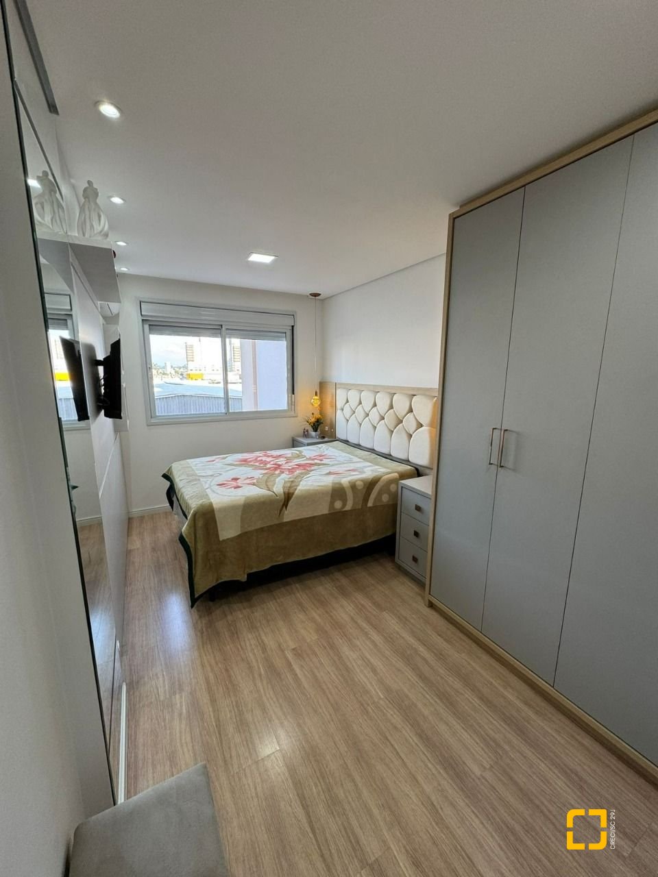 Apartamento com 67m², 2 quartos, 1 garagem, no bairro Barreiros em São José