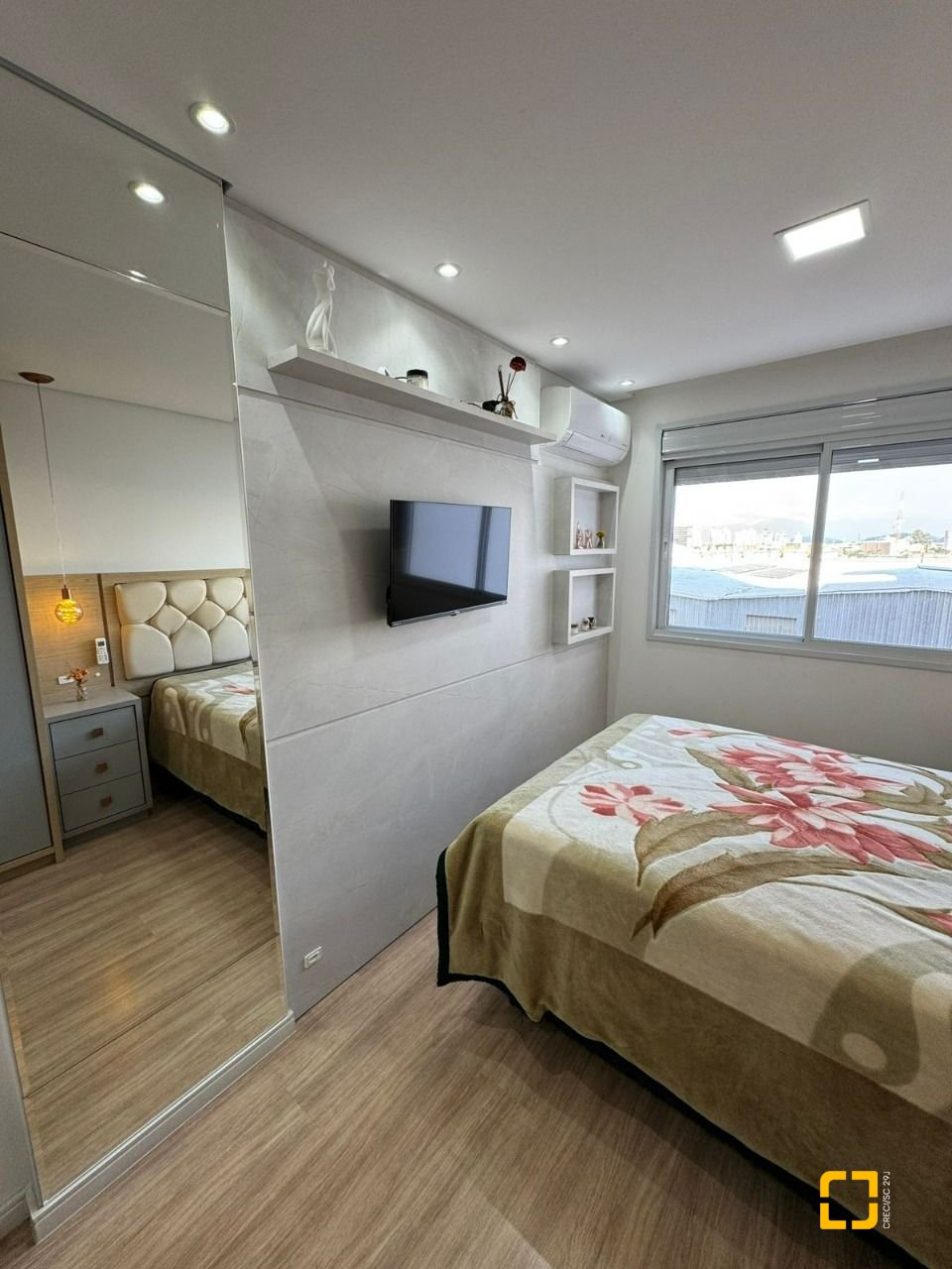 Apartamento com 67m², 2 quartos, 1 garagem, no bairro Barreiros em São José