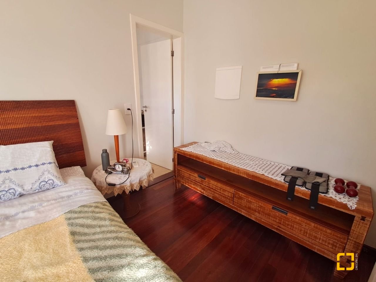 Casa de Condomínio com 277m², 5 quartos (sendo 2 suítes), 3 garagens, no bairro Cachoeira do Bom Jesus em Florianópolis