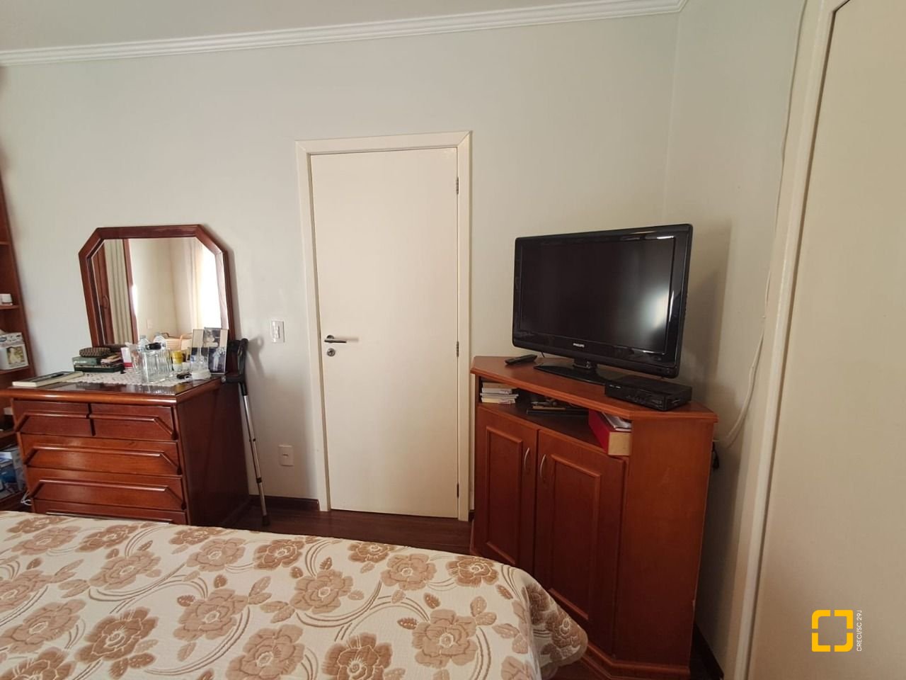 Casa de Condomínio com 277m², 5 quartos (sendo 2 suítes), 3 garagens, no bairro Cachoeira do Bom Jesus em Florianópolis