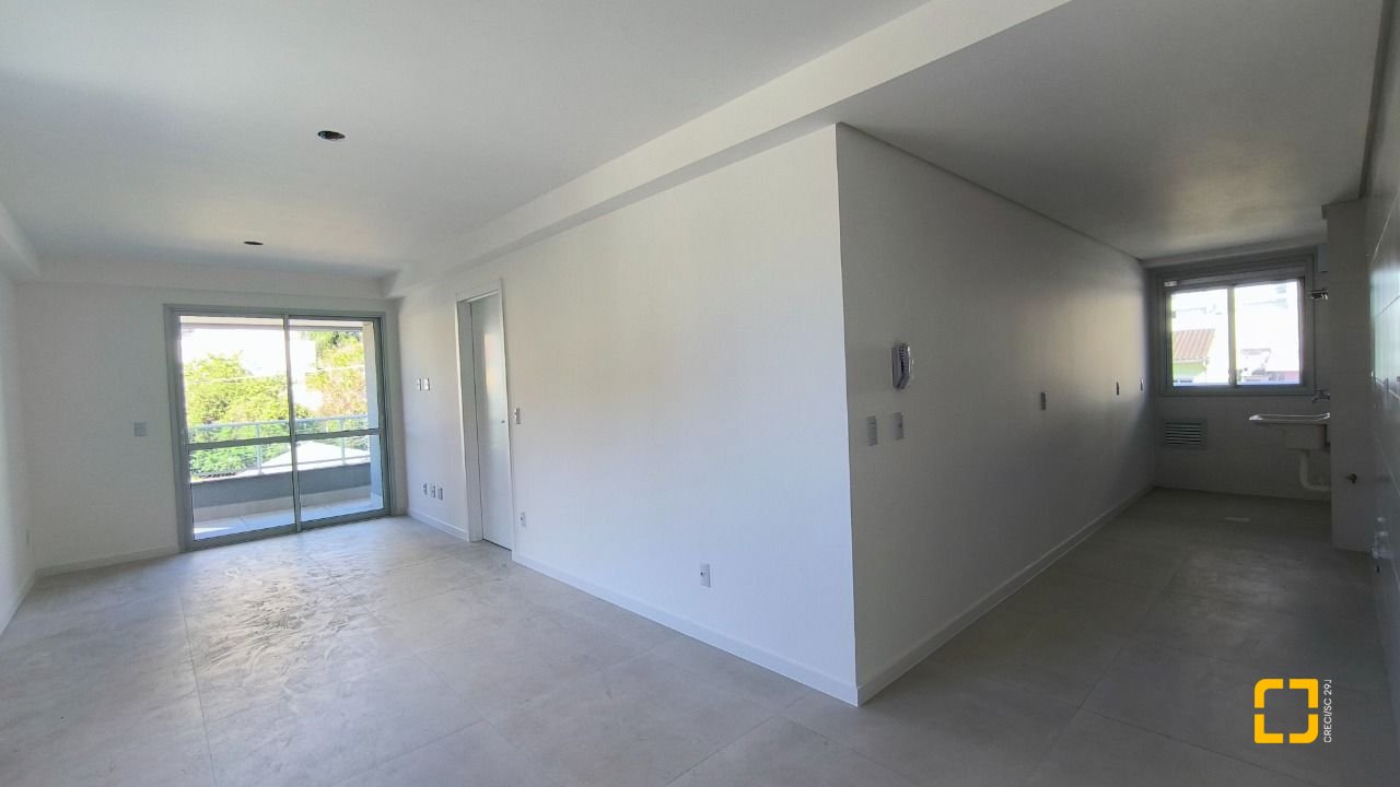 Apartamento com 85m², 4 quartos (sendo 1 suíte), 1 garagem, no bairro Estreito em Florianópolis