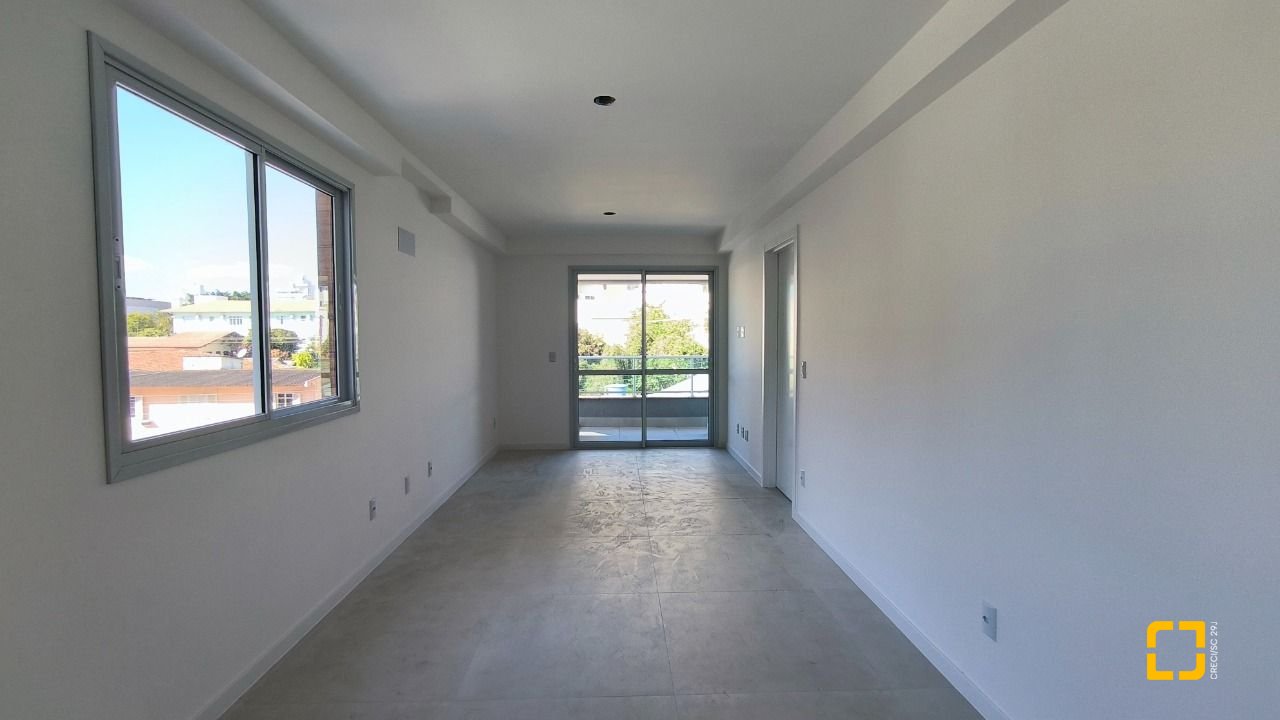 Apartamento com 85m², 4 quartos (sendo 1 suíte), 1 garagem, no bairro Estreito em Florianópolis