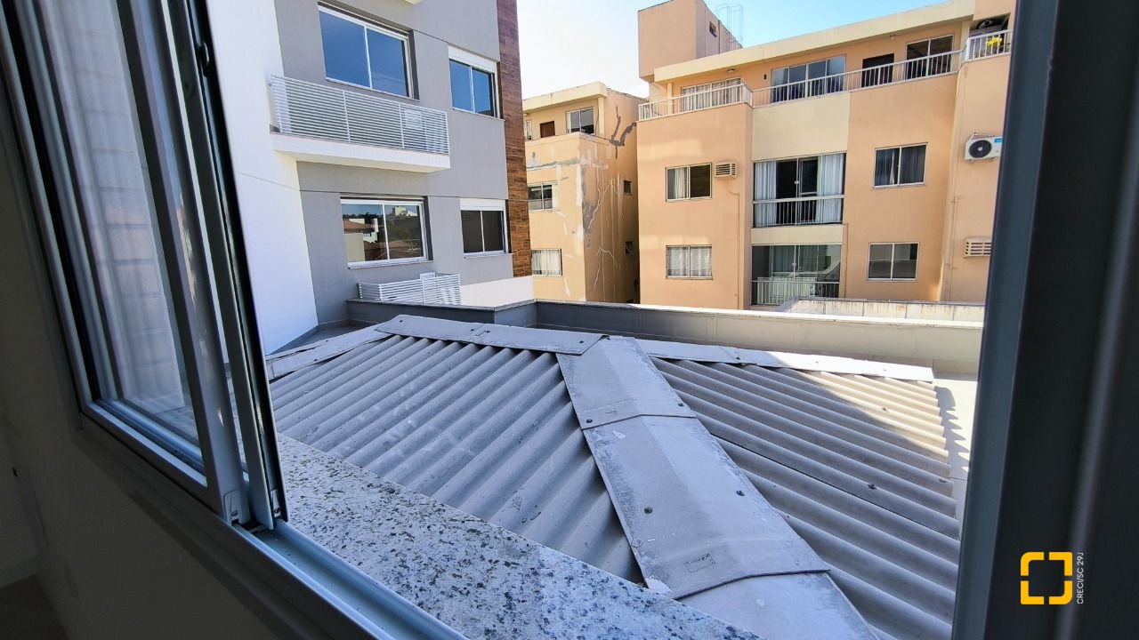 Apartamento com 85m², 4 quartos (sendo 1 suíte), 1 garagem, no bairro Estreito em Florianópolis