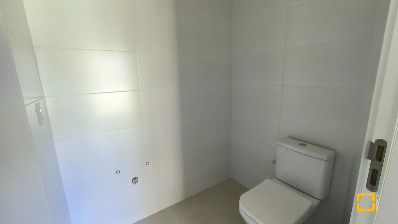 Apartamento com 85m², 4 quartos (sendo 1 suíte), 1 garagem, no bairro Estreito em Florianópolis