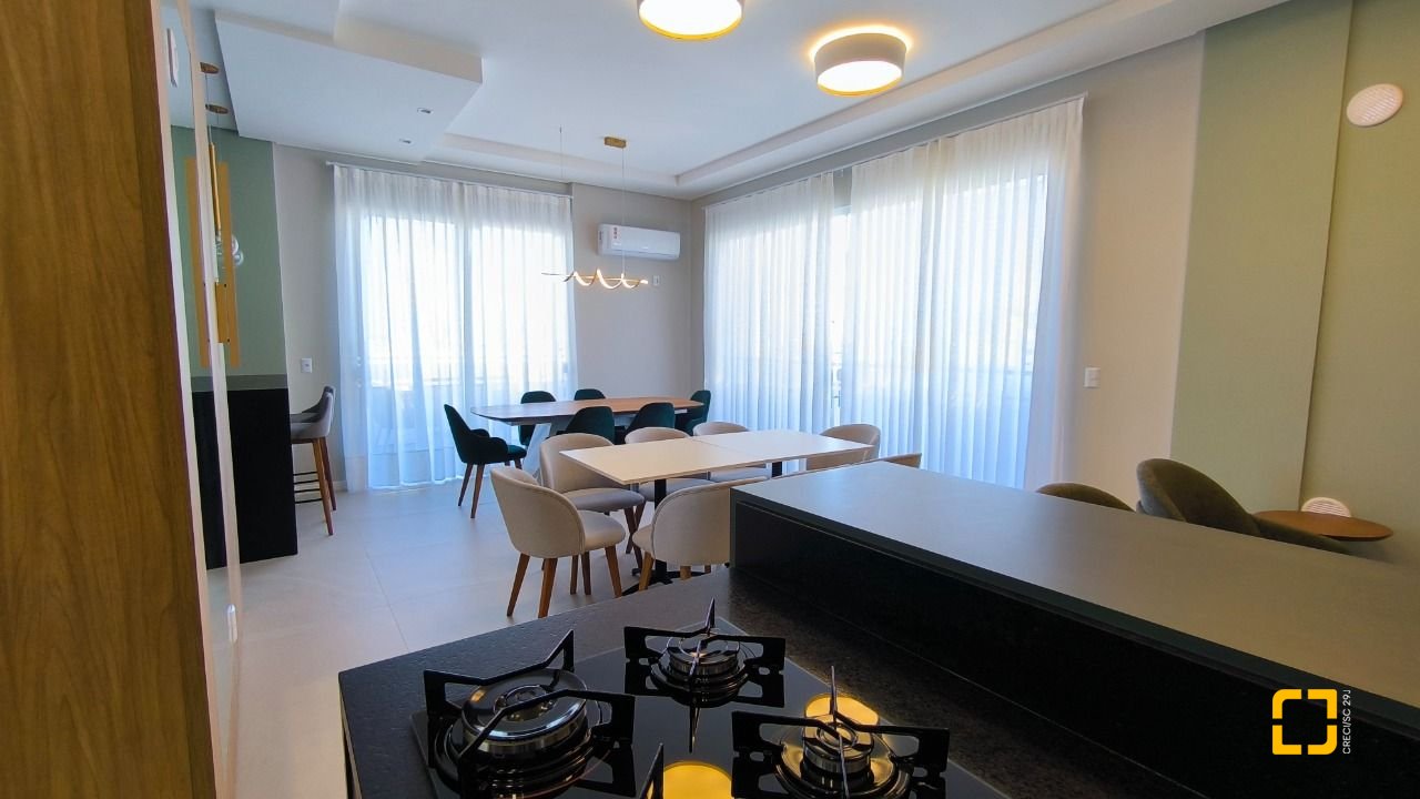 Apartamento com 85m², 4 quartos (sendo 1 suíte), 1 garagem, no bairro Estreito em Florianópolis