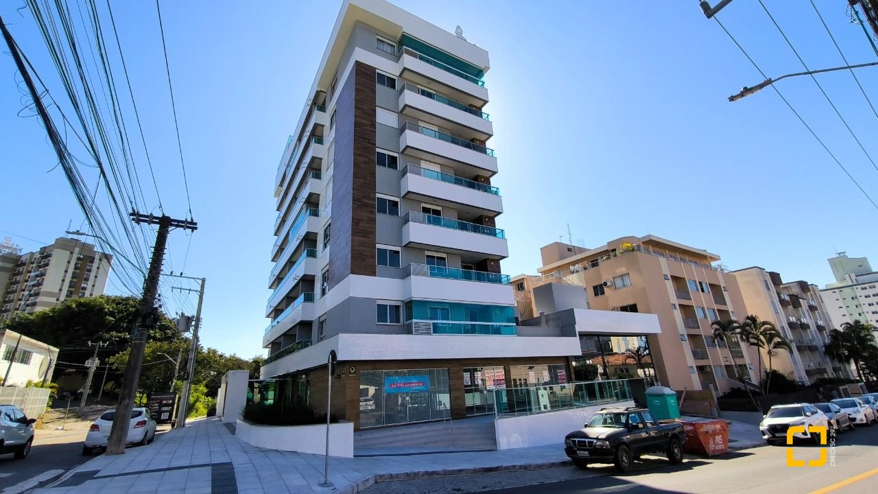 Apartamento com 85m², 4 quartos (sendo 1 suíte), 1 garagem, no bairro Estreito em Florianópolis