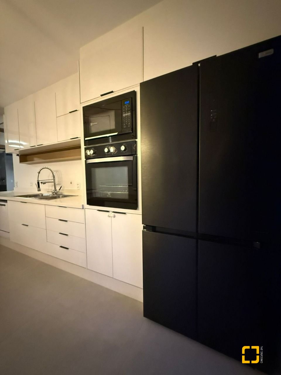 Casa com 127m², 4 quartos (sendo 1 suíte), 2 garagens, no bairro Cachoeira do Bom Jesus em Florianópolis