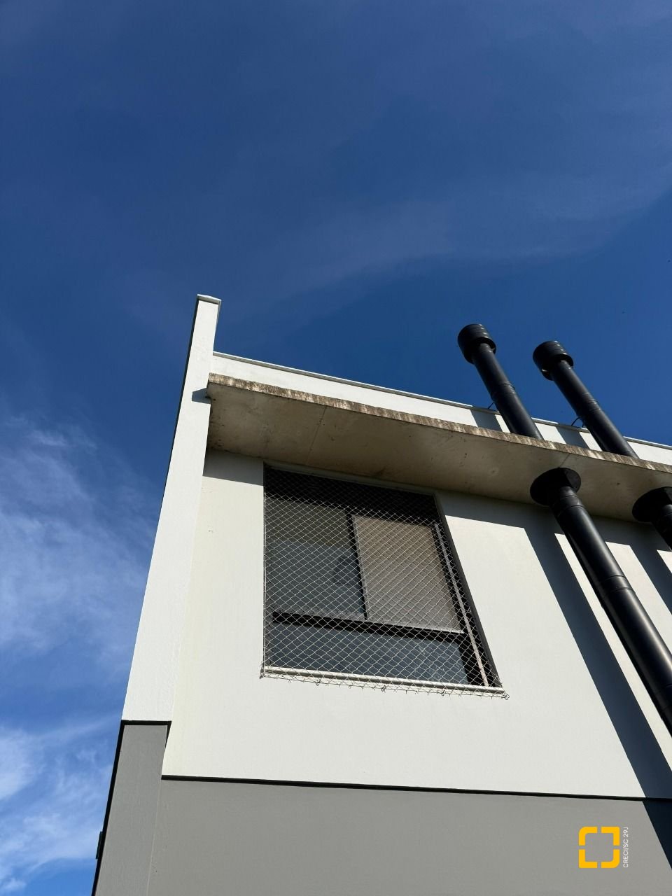 Casa com 127m², 4 quartos (sendo 1 suíte), 2 garagens, no bairro Cachoeira do Bom Jesus em Florianópolis