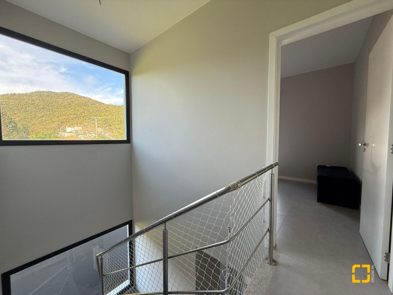 Casa com 127m², 4 quartos (sendo 1 suíte), 2 garagens, no bairro Cachoeira do Bom Jesus em Florianópolis