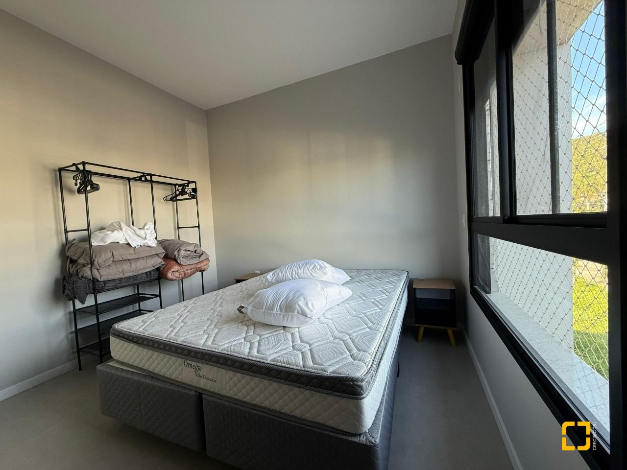 Casa com 127m², 4 quartos (sendo 1 suíte), 2 garagens, no bairro Cachoeira do Bom Jesus em Florianópolis