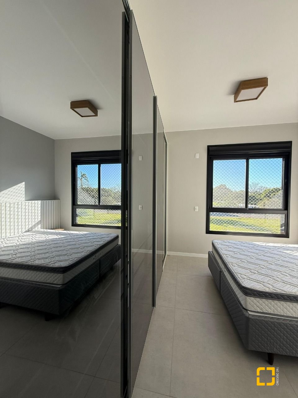 Casa com 127m², 4 quartos (sendo 1 suíte), 2 garagens, no bairro Cachoeira do Bom Jesus em Florianópolis