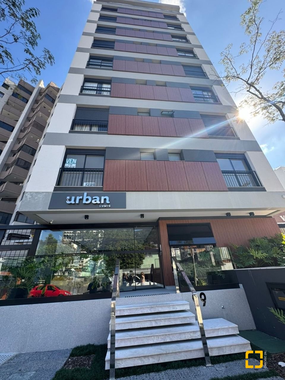 Apartamento com 107m², 4 quartos (sendo 1 suíte), 2 garagens, no bairro Centro em Florianópolis