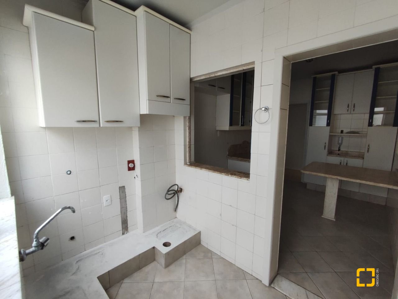 Cobertura com 144m², 4 quartos (sendo 1 suíte), 2 garagens, no bairro Estreito em Florianópolis