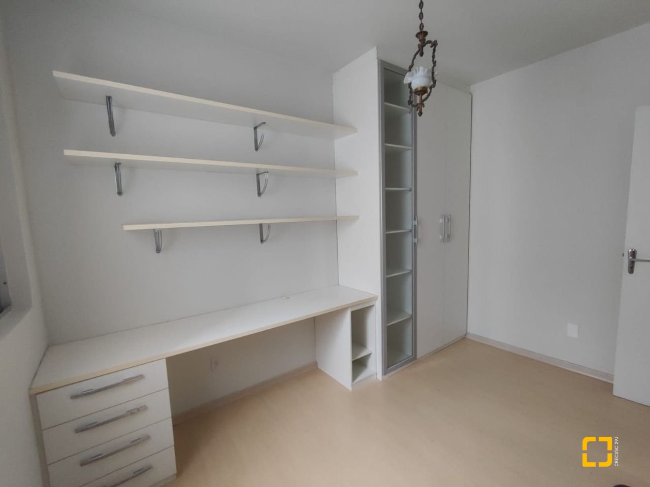 Cobertura com 144m², 4 quartos (sendo 1 suíte), 2 garagens, no bairro Estreito em Florianópolis