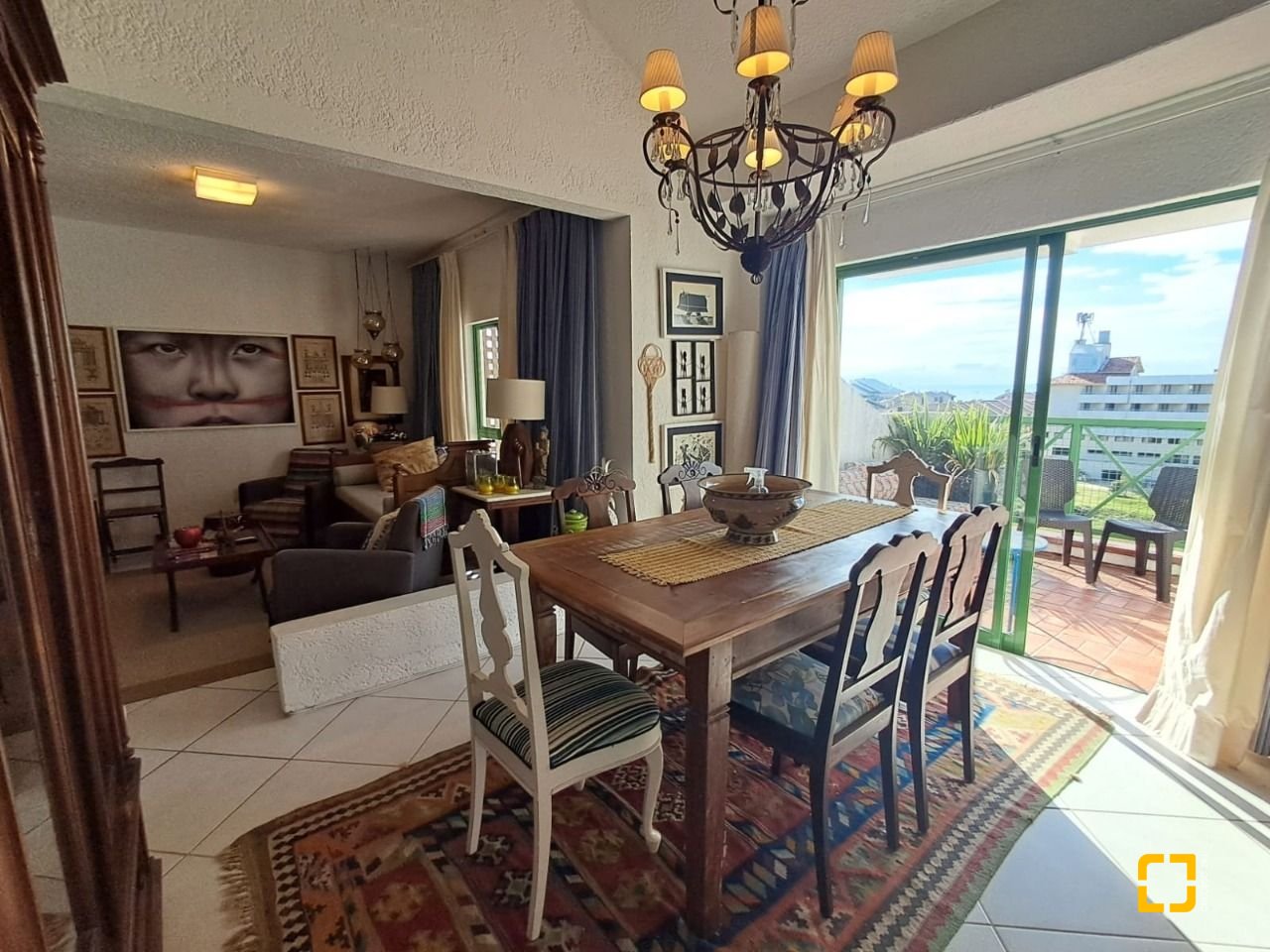 Apartamento com 108m², 3 quartos (sendo 1 suíte), 1 garagem, no bairro Praia Brava em Florianópolis