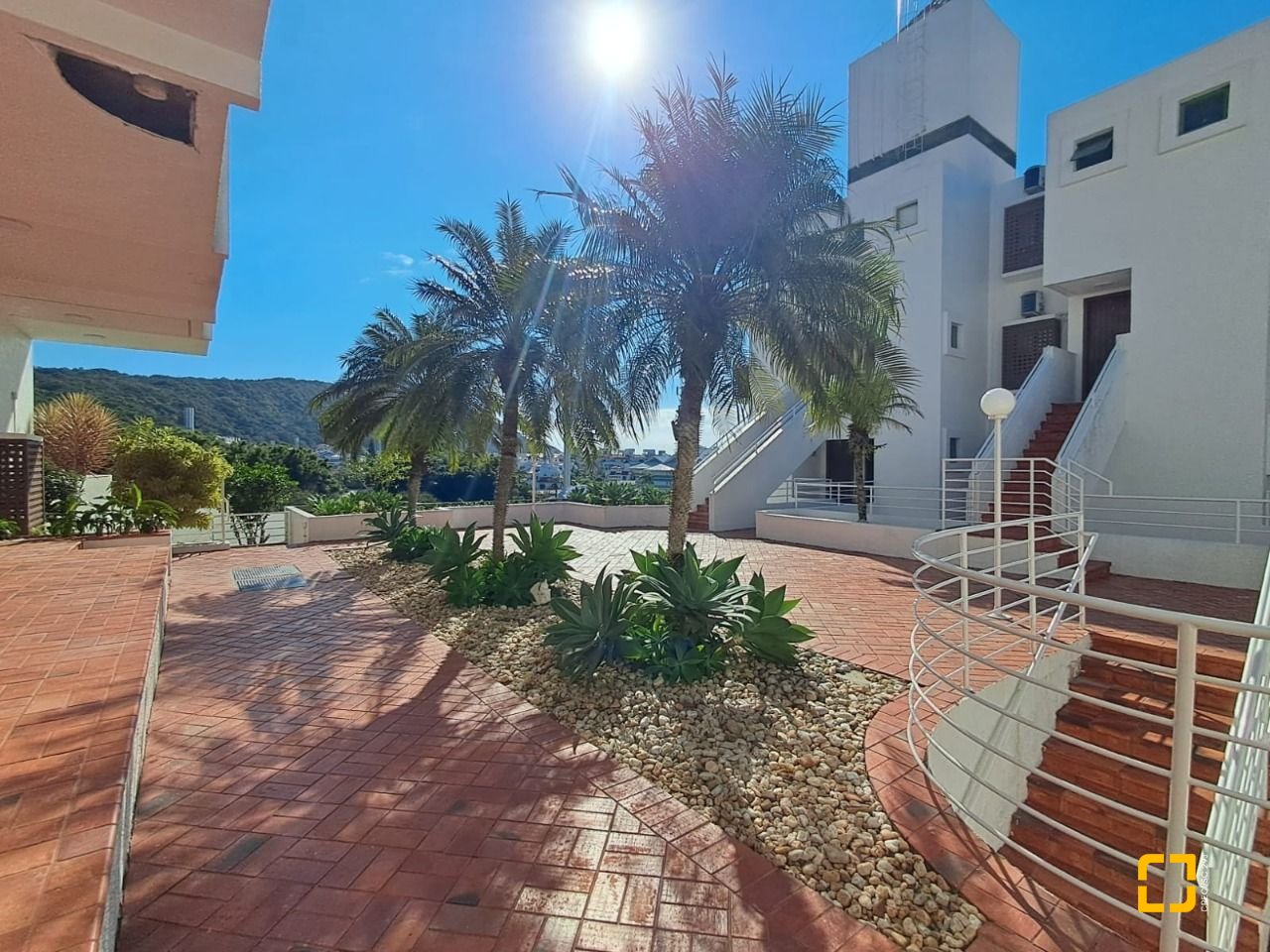 Apartamento com 108m², 3 quartos (sendo 1 suíte), 1 garagem, no bairro Praia Brava em Florianópolis