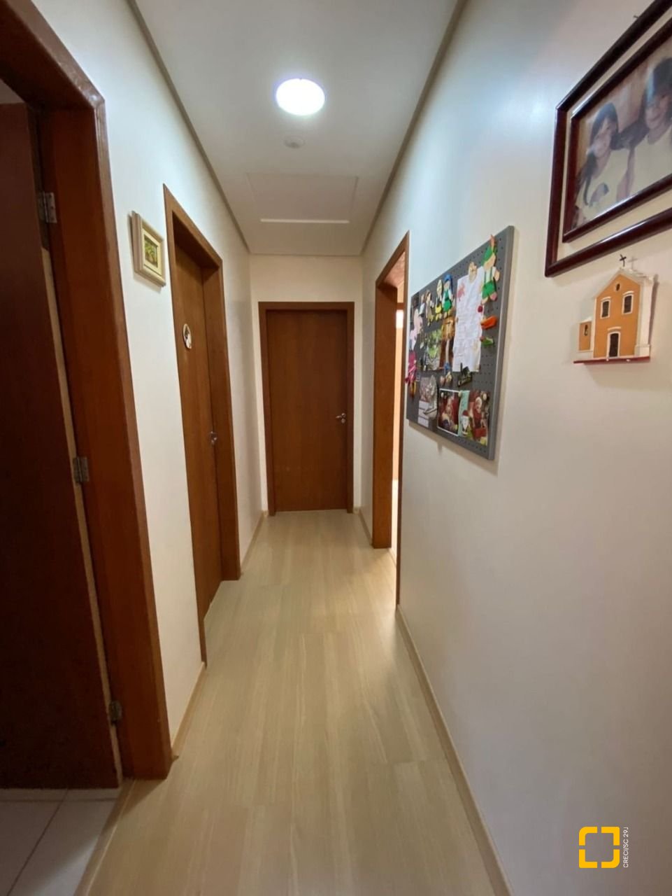 Casa com 156m², 6 quartos (sendo 1 suíte), 2 garagens, no bairro Vargem Grande em Florianópolis