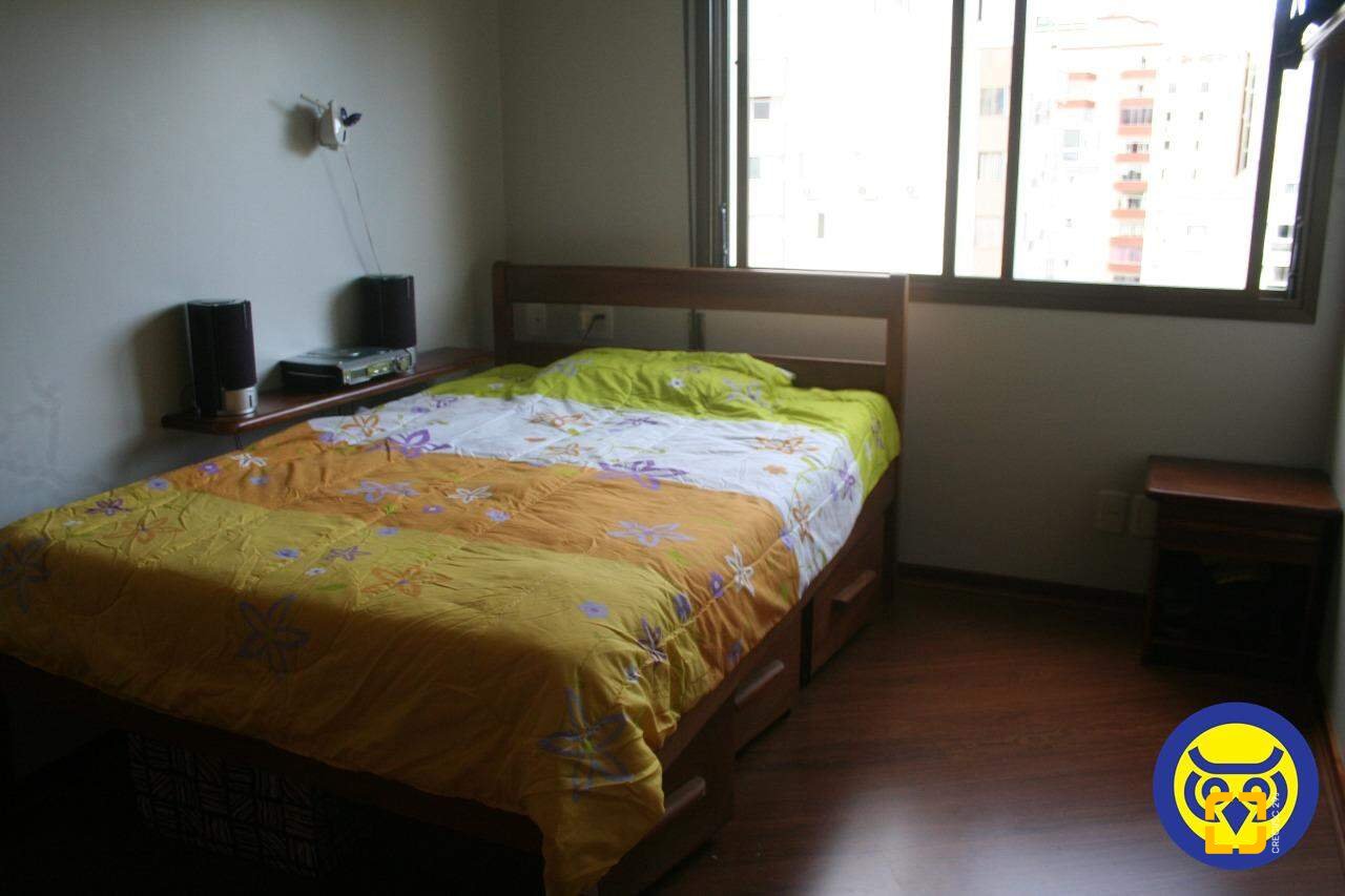 Apartamento com 264m², 6 quartos (sendo 2 suítes), 2 garagens, no bairro Agronômica em Florianópolis