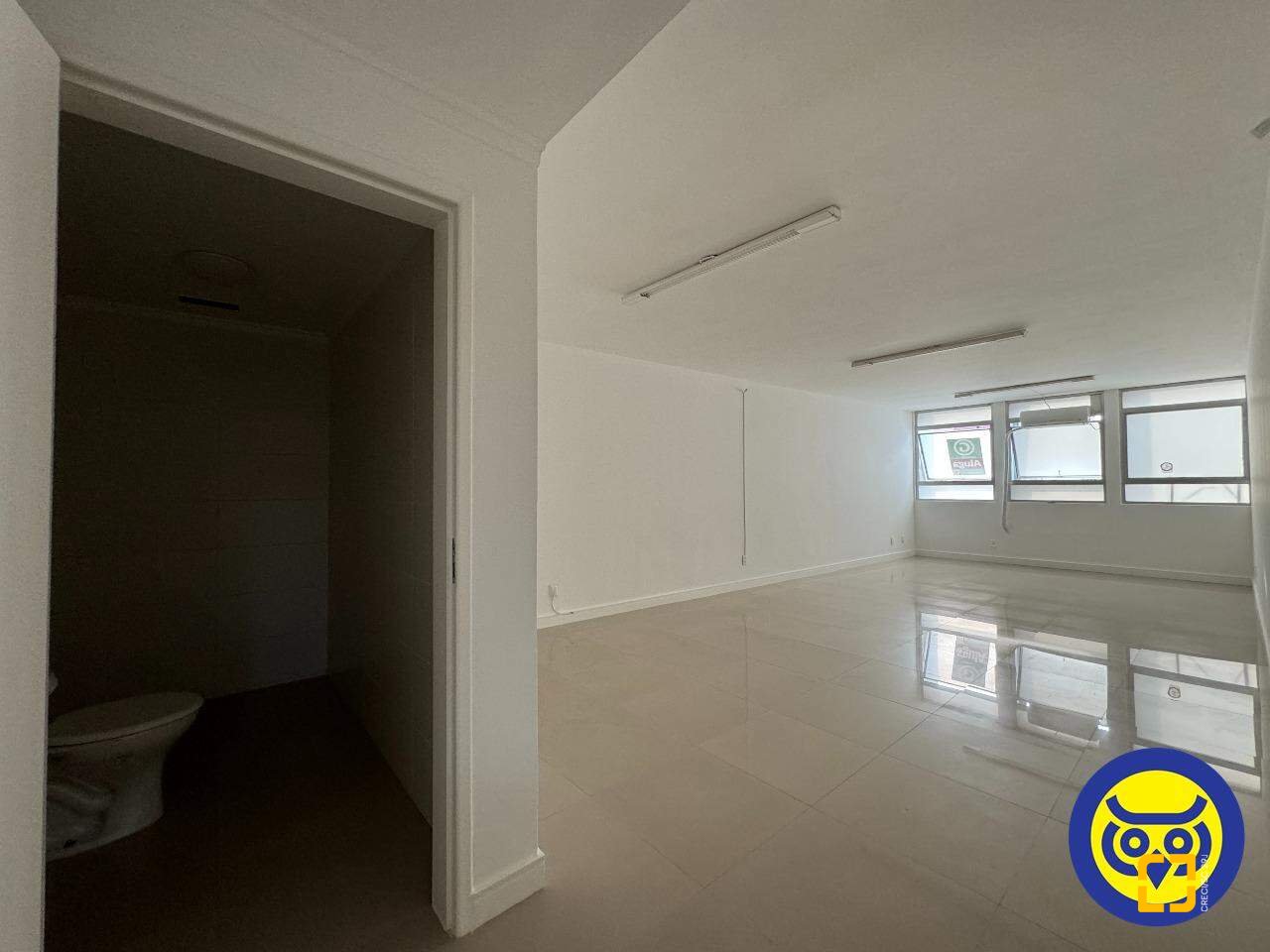 Sala com 47m², no bairro Centro em Florianópolis