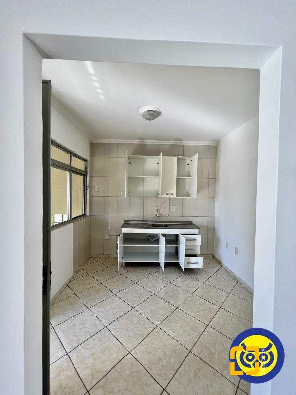 Casa com 239m², 6 quartos (sendo 2 suítes), 2 garagens, no bairro Jardim Atlântico em Florianópolis