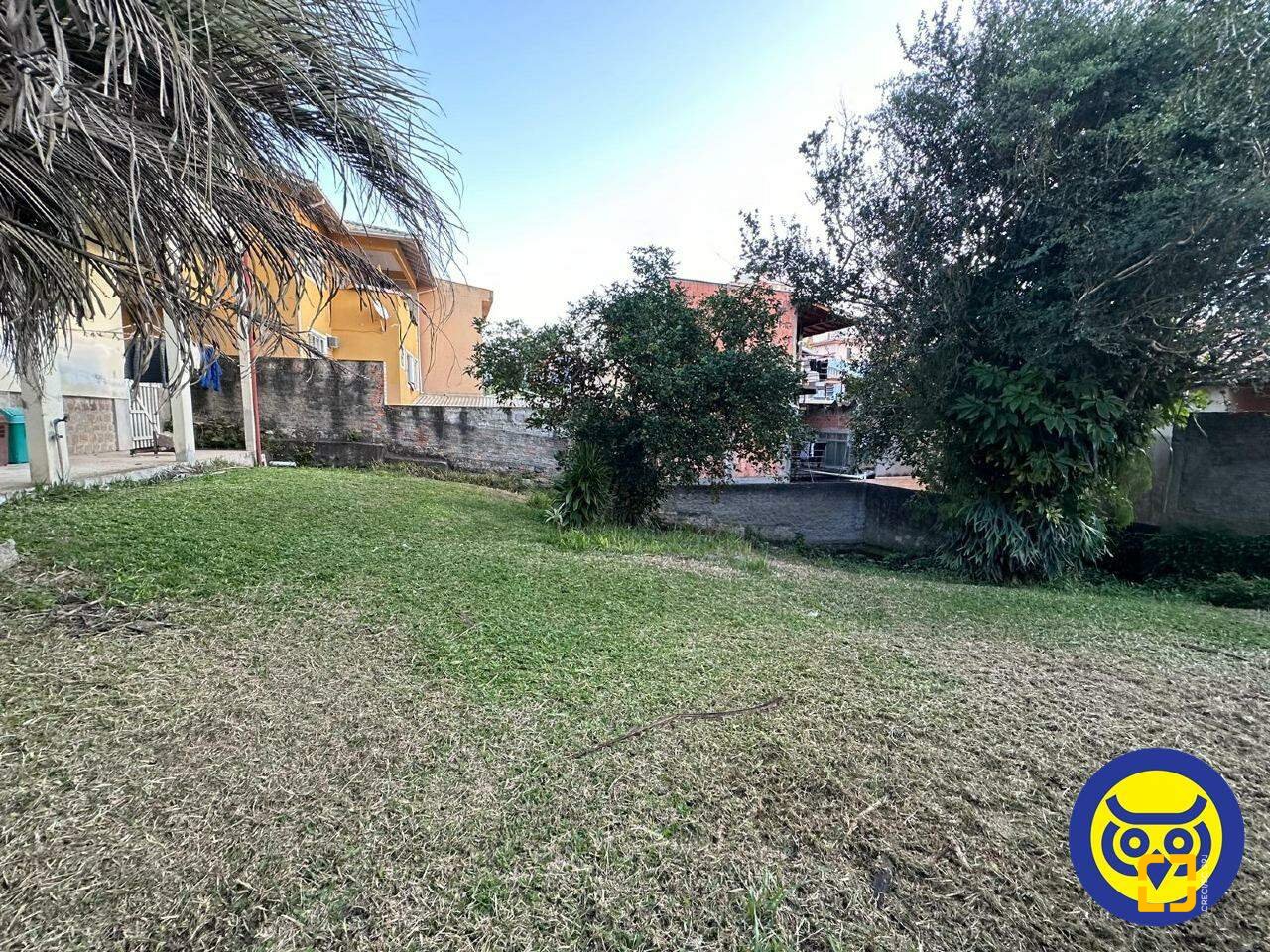 Casa com 239m², 6 quartos (sendo 2 suítes), 2 garagens, no bairro Jardim Atlântico em Florianópolis